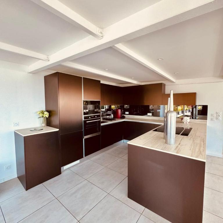 Magnifique Appartement Climatisé Vue Mer Ref LA PLAGE - Appartement - 11