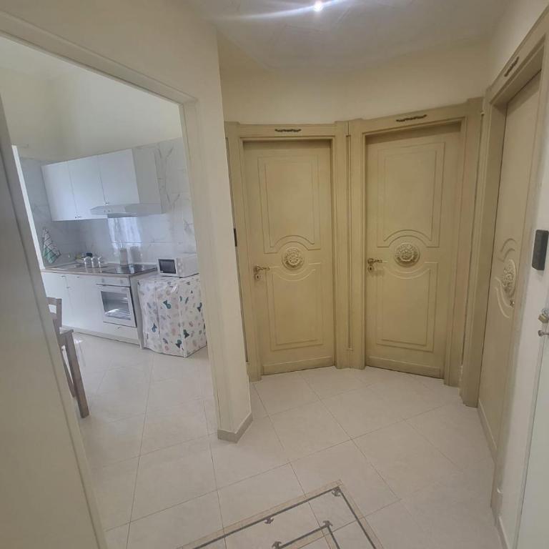 Re Umberto 311 - Appartamento con 2 Camere da Letto - 21