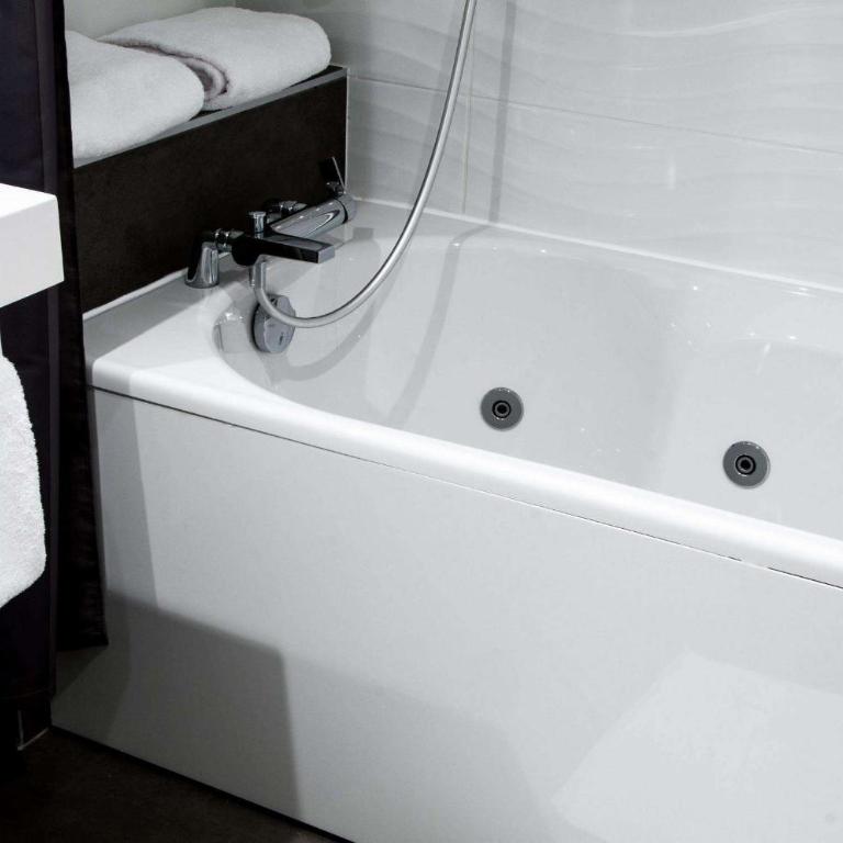 Brit Hotel Strasbourg Le Lodge - Suite - 10