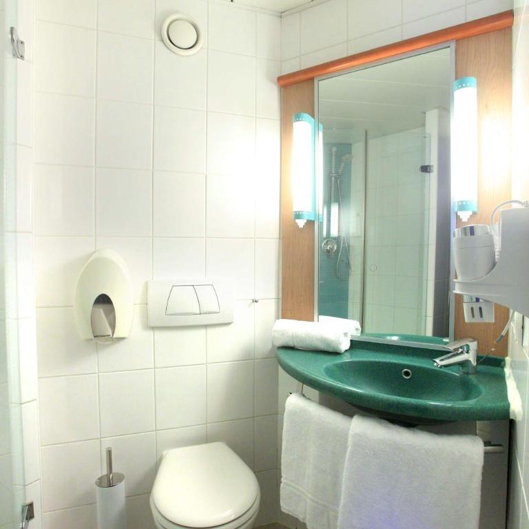 Brit Hotel Calais - Chambre Double Standard - 4