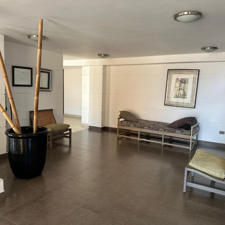 Departamento detrás de playa brava avenida cerca de Jumbo - Apartamento de 1 dormitorio - 11
