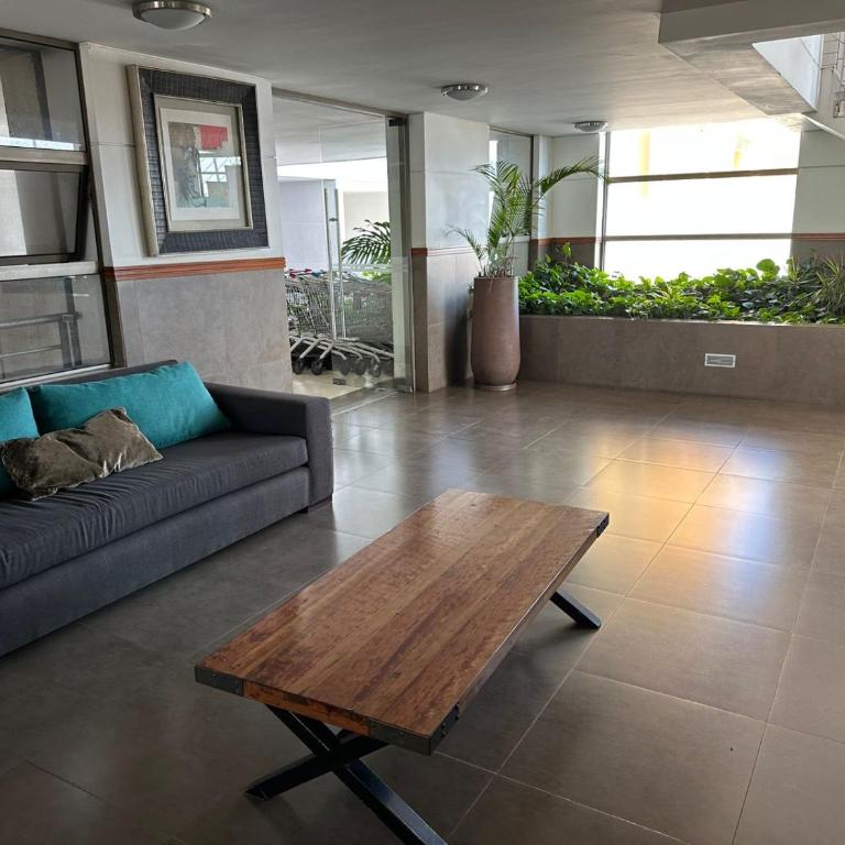Departamento detrás de playa brava avenida cerca de Jumbo - Apartamento de 1 dormitorio - 23