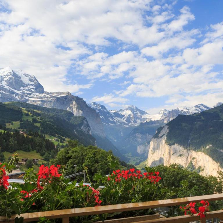 Hotel Victoria Lauberhorn Wengen, a Faern Collection Hotel - Doppelzimmer mit Balkon (2 Erwachsene + 1 Kind) - 4