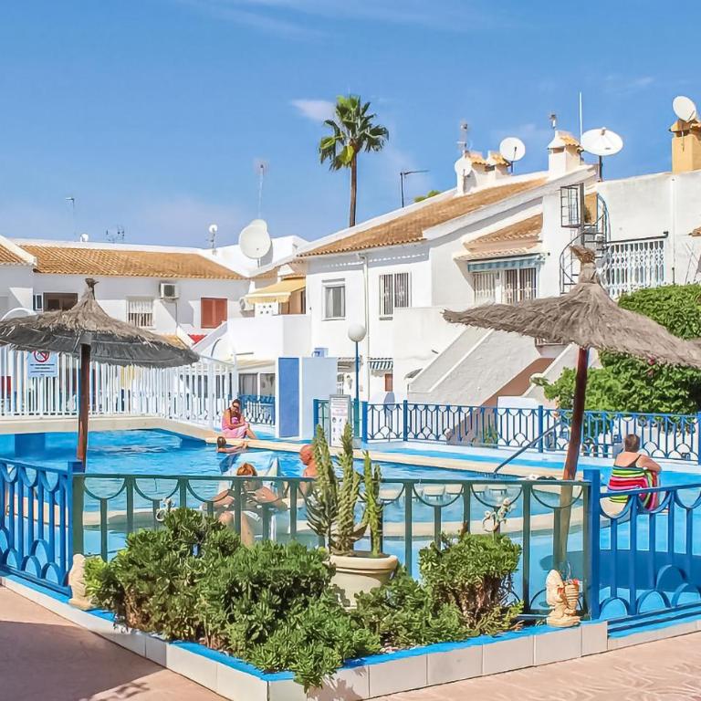 Gorgeous Apartment In Torrevieja With Wifi - Apartamento de 1 dormitorio - 1
