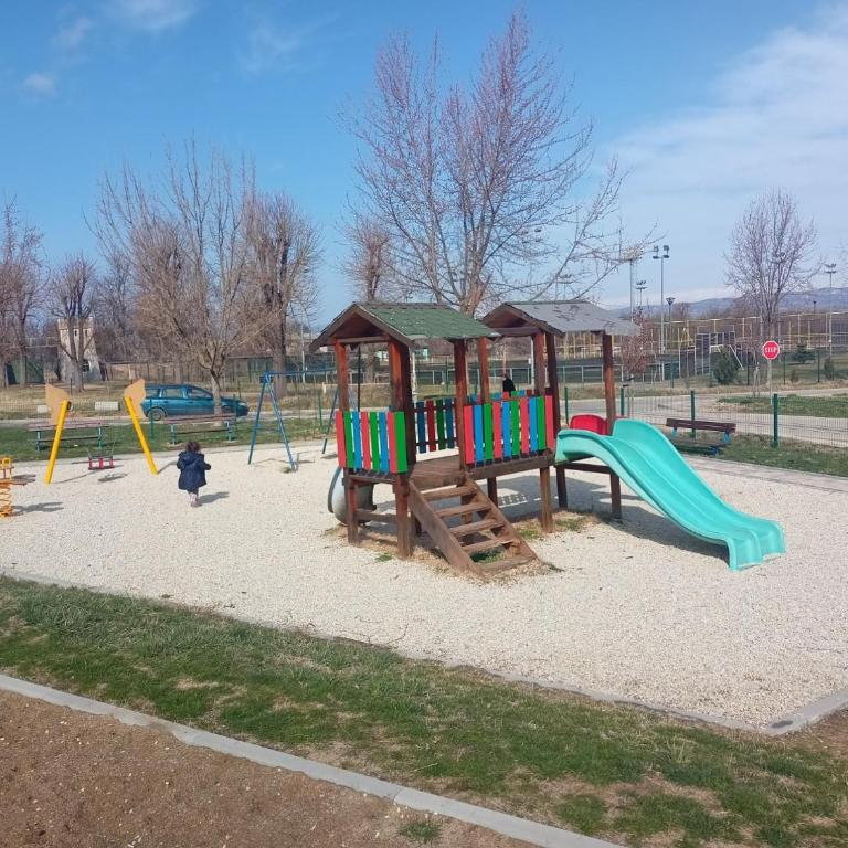 OPERA LUX APARTMENTS Green Hill - Relax & Free Parking - Deluks Apartman - 80