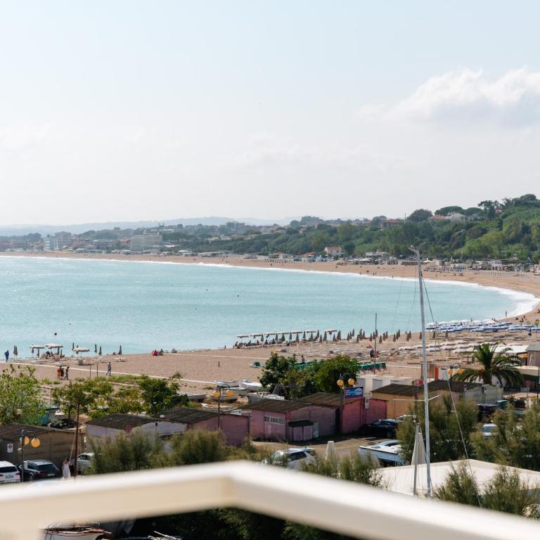 Hotel Scogliera - Camera Matrimoniale con Vista Mare - 6