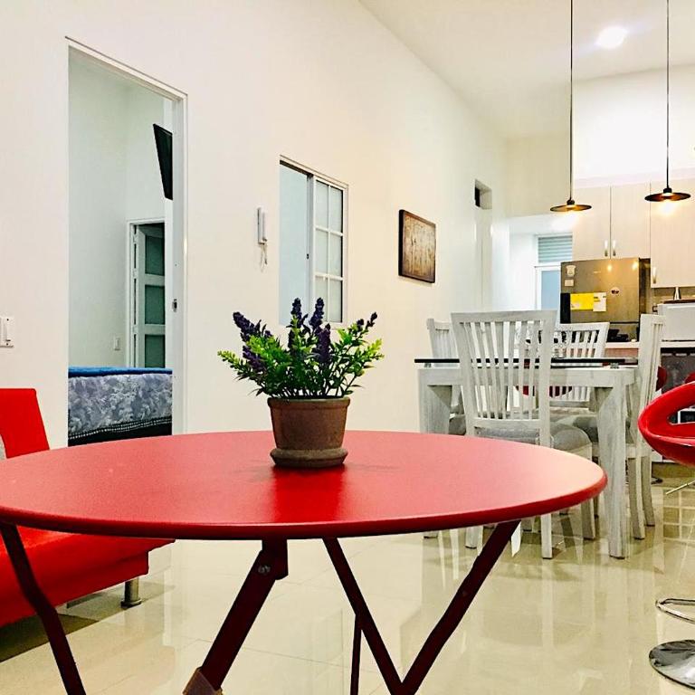 Aptos Modernos cerca CQB Imbanaco & Tequendama canchas panamericanas - Two-Bedroom Apartment with Balcony - 6