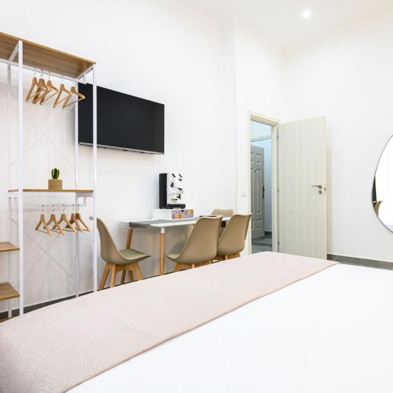 Giordano Suite Center - Camera Quadrupla con Bagno Privato - 11