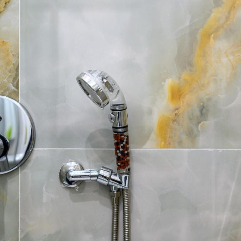 Giordano Suite Center - Camera Familiare con Bagno Privato - 18