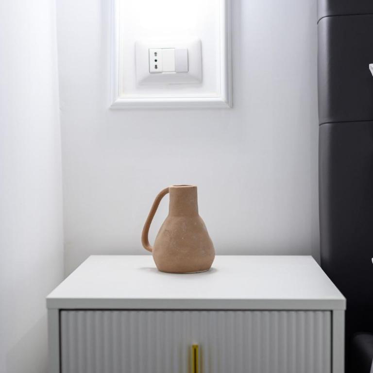 Giordano Suite Center - Camera Familiare con Bagno Privato - 23