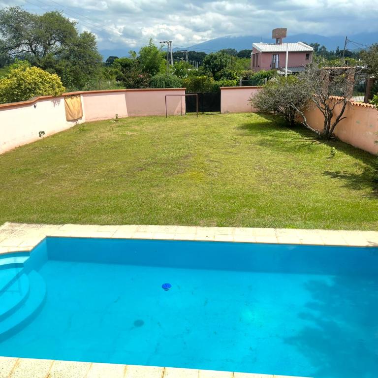 Casa de Campo en Salta, Argentina. - Casa de 4 dormitorios - 2