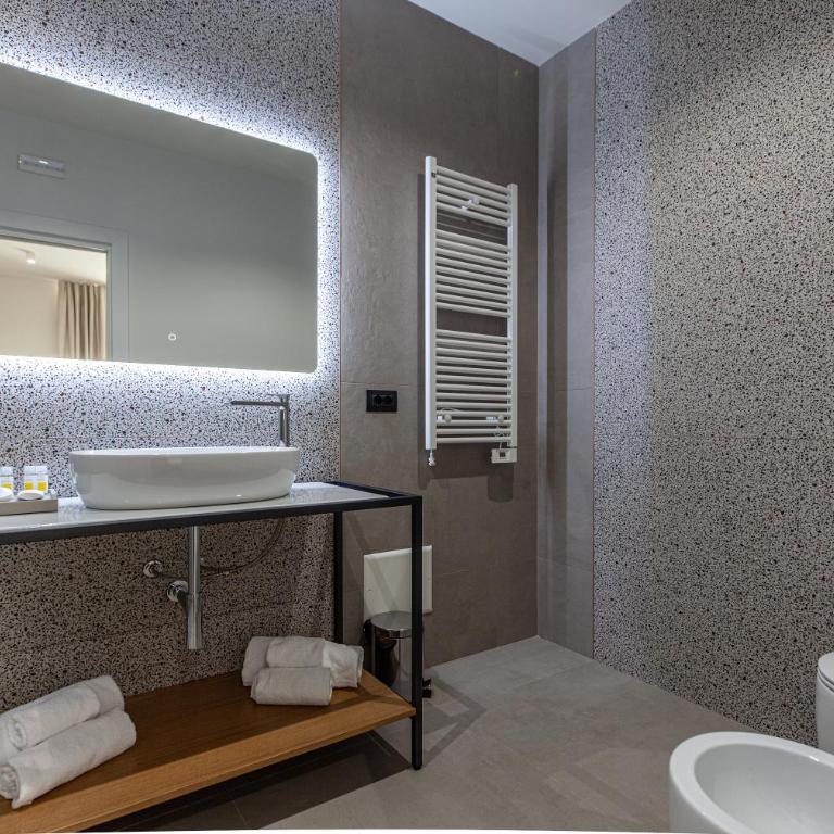 RH Lifestyle Rooms & Suites - Camera Matrimoniale Superior - 10