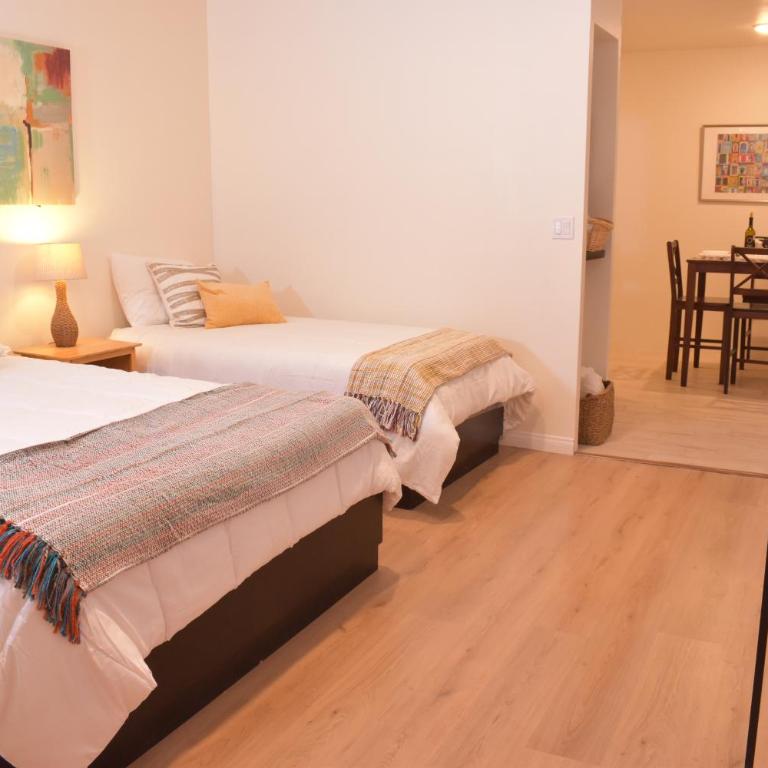 Chayo's Departamentos - One-Bedroom Apartment - 15