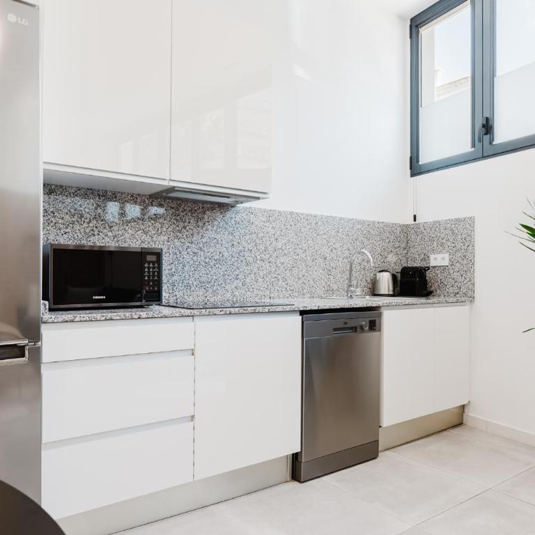 Valencia Apartments by Olala Homes - Studio - 16