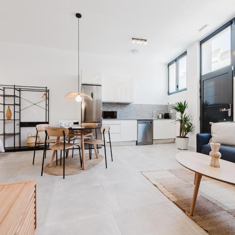Valencia Apartments by Olala Homes - Studio - 2