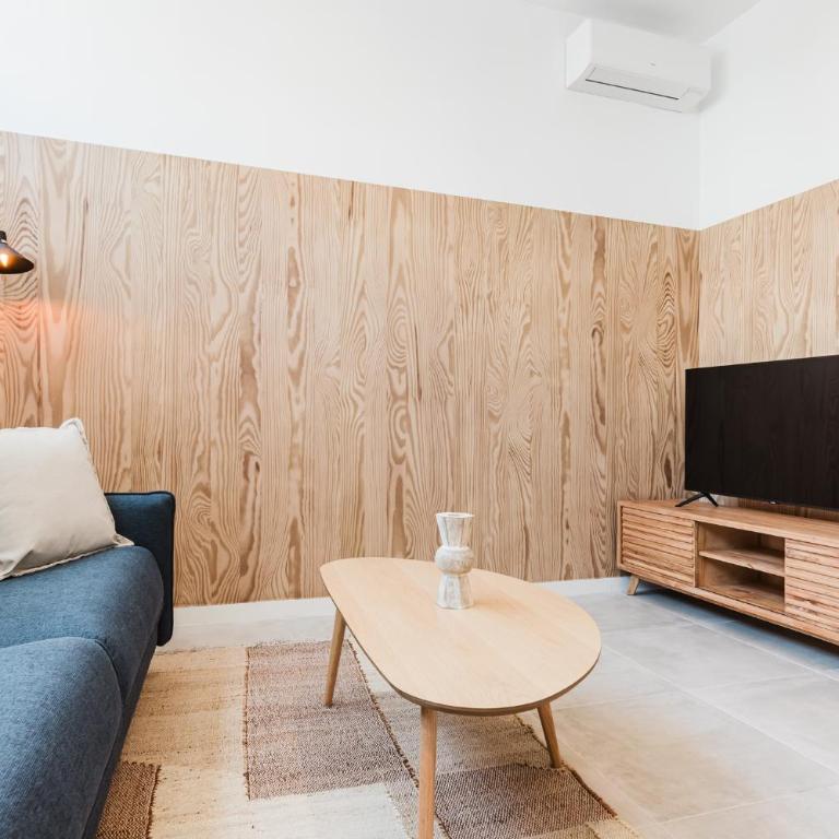 Valencia Apartments by Olala Homes - Studio - 15