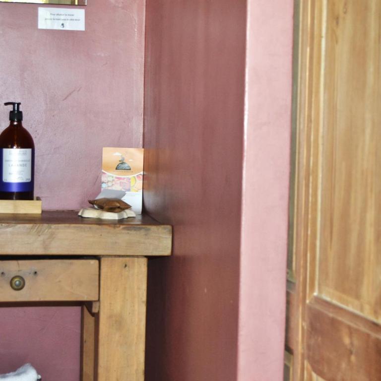 Les Pieds Tanqués - Chambres d'hôtes - Calanque à pieds - Chambre Double avec Salle de Bains Privative - 15