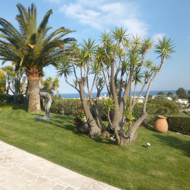 Luxe et calme avec vue mer panoramique à Antibes - Villa avec Piscine Privée - 32