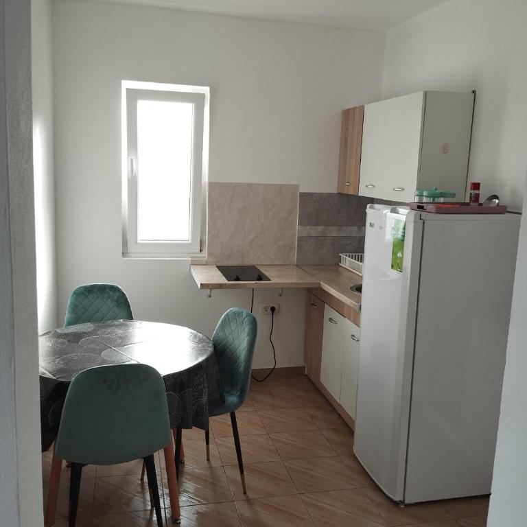 Studio Apartments Tea - Apartman sa Terasom - 2