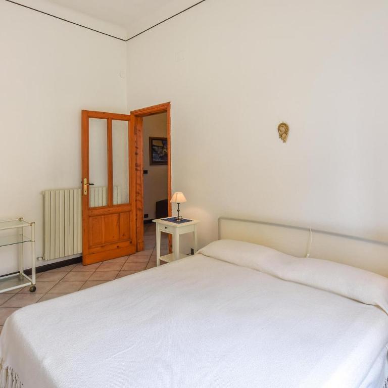 2 Bedroom Lovely Apartment In Chiavari - Two-Bedroom Apartment - 11