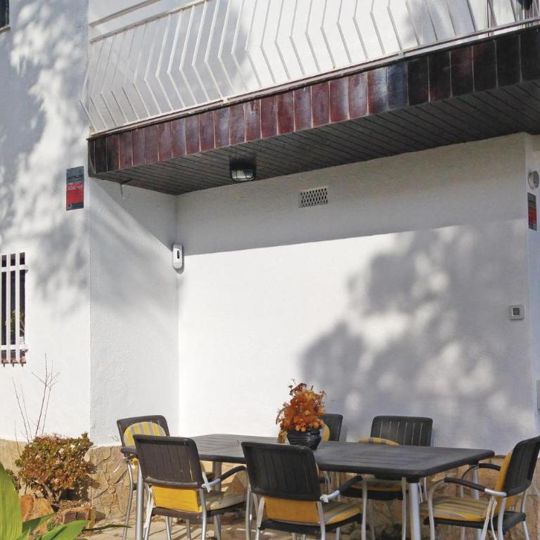 Gorgeous Home In Blanes - Casa de 4 dormitorios - 15