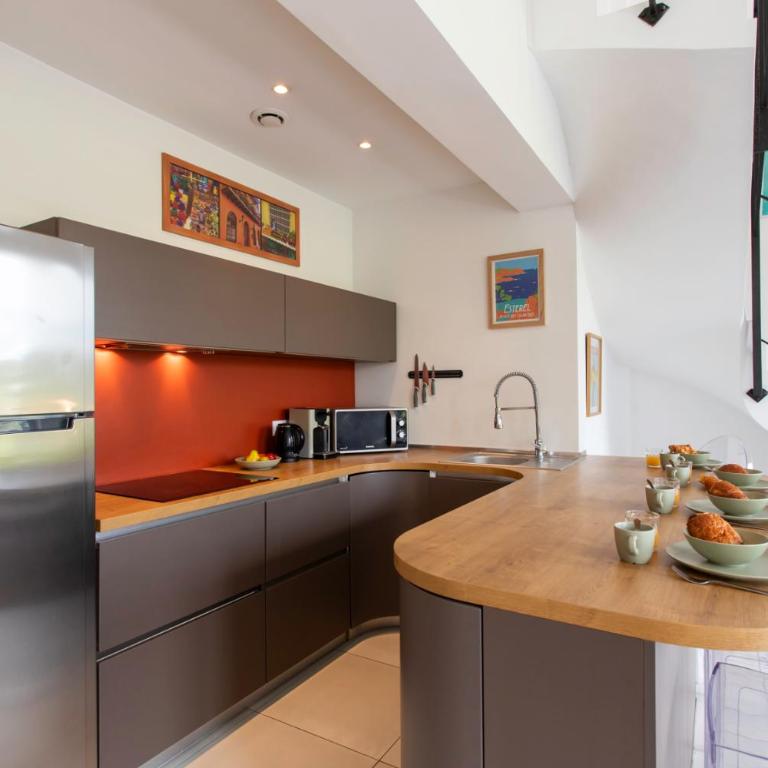 C12 Staywizus - 2 BDR Duplex in Mougins - 2 Parking spaces, AC, Balcony & Pool - Appartement 2 Chambres - 9