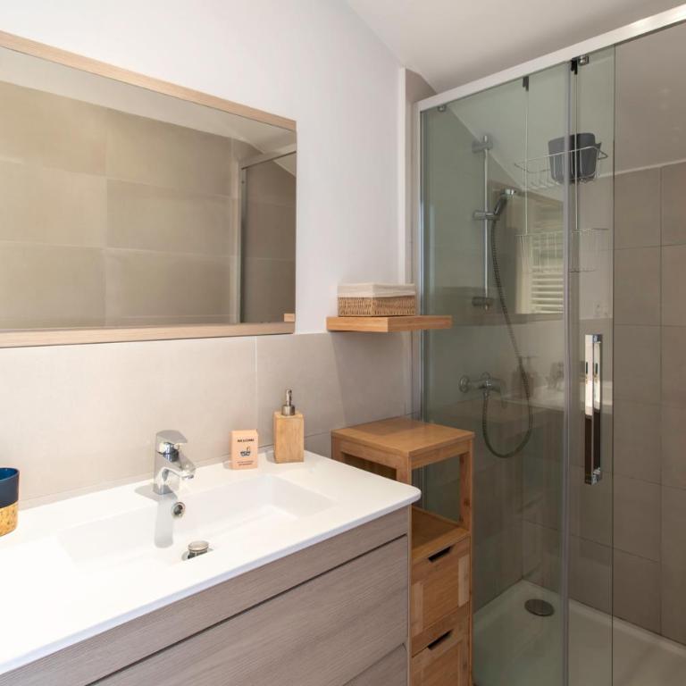 C12 Staywizus - 2 BDR Duplex in Mougins - 2 Parking spaces, AC, Balcony & Pool - Appartement 2 Chambres - 15