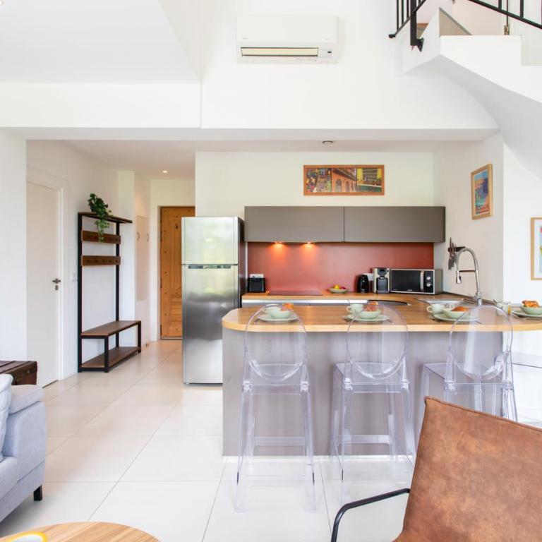 C12 Staywizus - 2 BDR Duplex in Mougins - 2 Parking spaces, AC, Balcony & Pool - Appartement 2 Chambres - 17