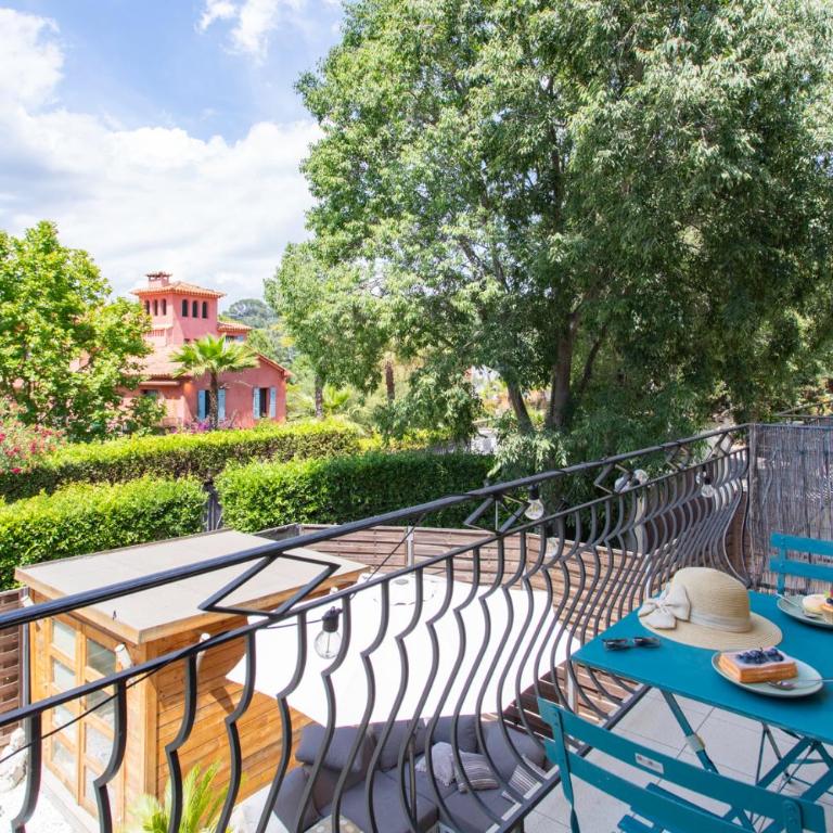 C12 Staywizus - 2 BDR Duplex in Mougins - 2 Parking spaces, AC, Balcony & Pool - Appartement 2 Chambres - 22
