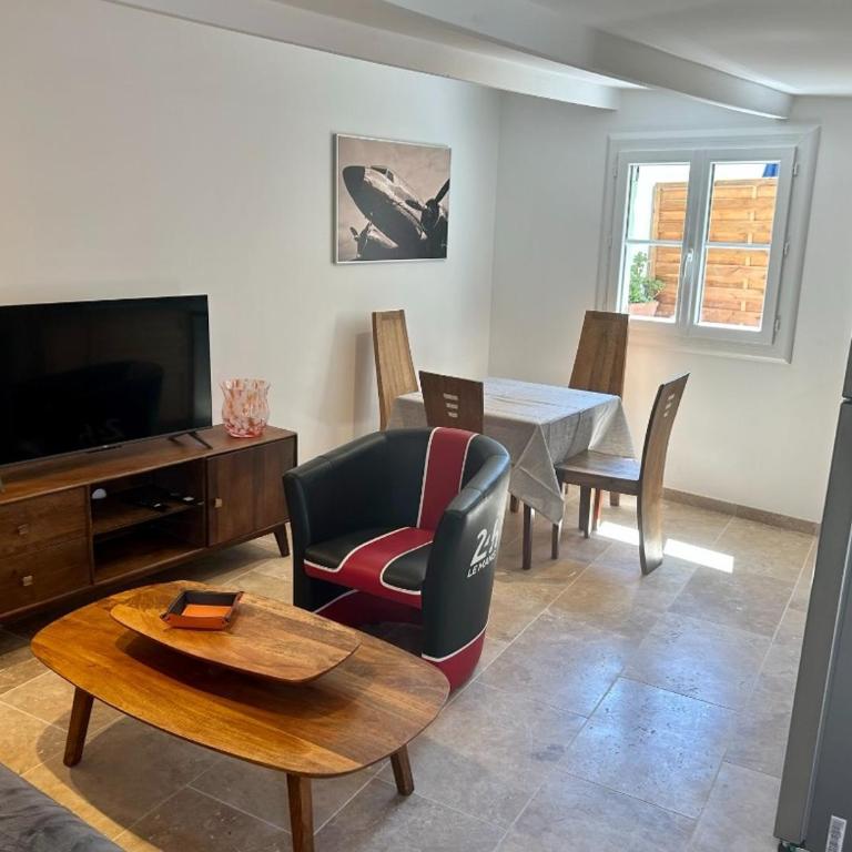 Charmant appartement près de la place des Lices - Apartment mit 1 Schlafzimmer - 10