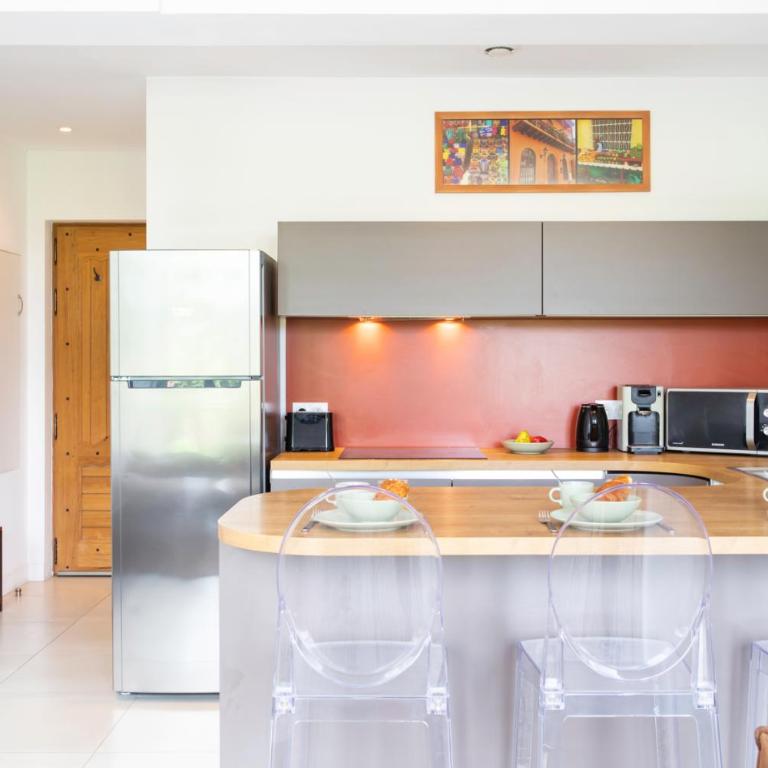 C12 Staywizus - 2 BDR Duplex in Mougins - 2 Parking spaces, AC, Balcony & Pool - Appartement 2 Chambres - 30