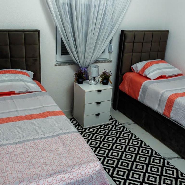 Una deluxe home ELLA - Three-Bedroom Villa - 33