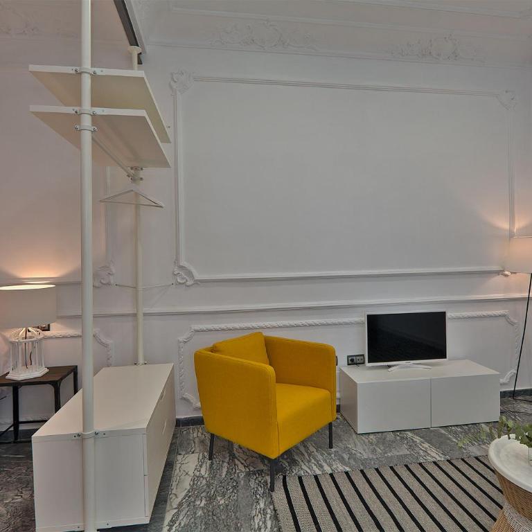Apartamentos Plaza Constitución - Larios - Apartamento Estándar con vistas al interior (4 adultos) - 7