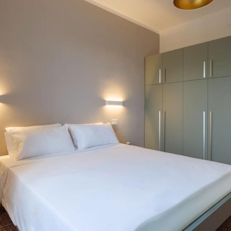 Oasis Of Tranquility Just Minutes From Downtown - Three-Bedroom Apartment - 8