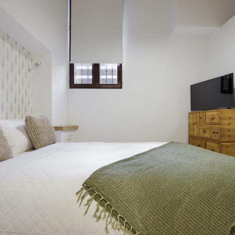 Espectaculares apartamentos centro Madrid - Two-Bedroom Apartment - 10