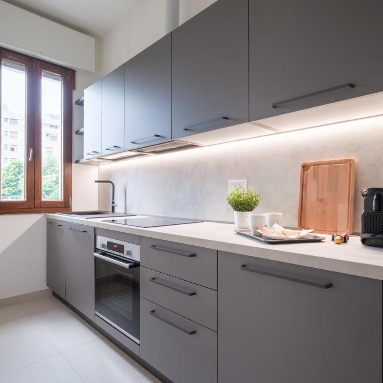 Oasis Of Tranquility Just Minutes From Downtown - Three-Bedroom Apartment - 4