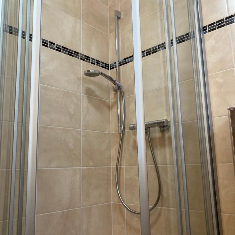 Ferienwohnung - Apartment mit 4 Schlafzimmern und einem Balkon - 28