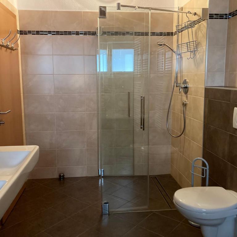 Ferienwohnung - Apartment mit 4 Schlafzimmern und einem Balkon - 24