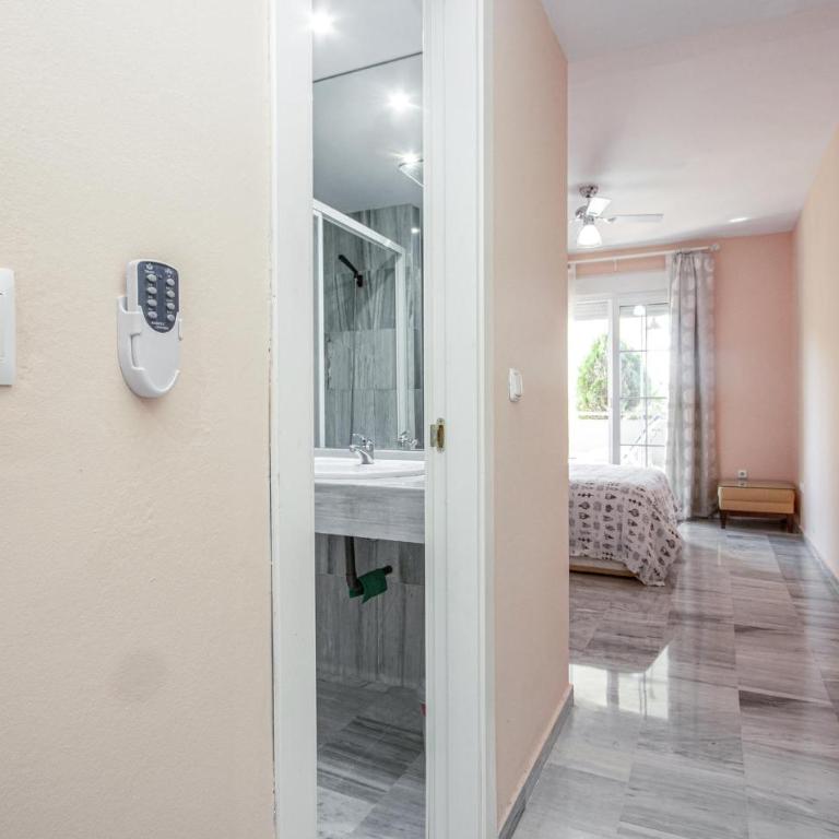 2 Bedroom Awesome Apartment In Marbella - Apartamento de 2 dormitorios - 20