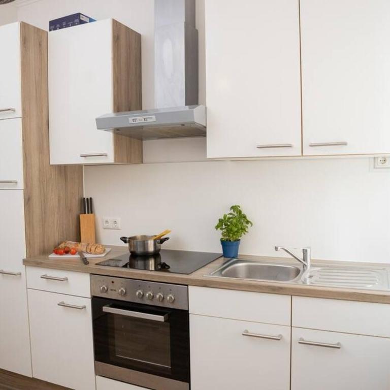 Helle 2-Zimmer Wohnung - Apartamento de 1 dormitorio - 12