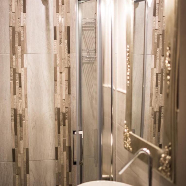Dolci Mura Luxury Rooms - Camera Tripla con Bagno Privato - 8