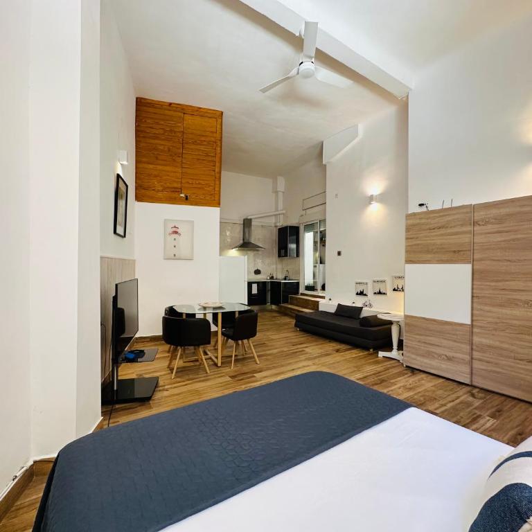 LOFT 55 m Nuevo, estudio con techo alto en Alicante Centro - Deluxe King Studio - 19