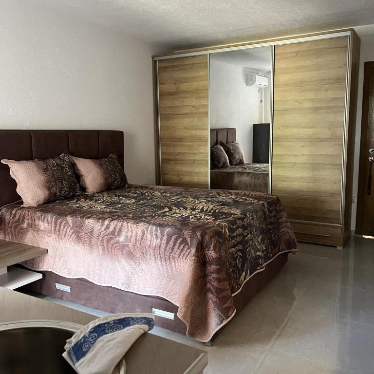 Kolibri Apartment - Two-Bedroom Apartment with Terrace and Sea View - 2