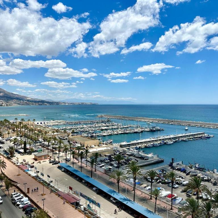 Central Fuengirola Studio Apartment with a Sea View - One-Bedroom Apartment - 29