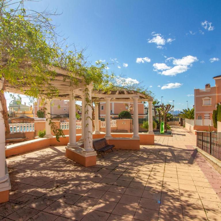 Lovely Home With Swimming Pool - Casa de vacaciones de 2 dormitorios - 14