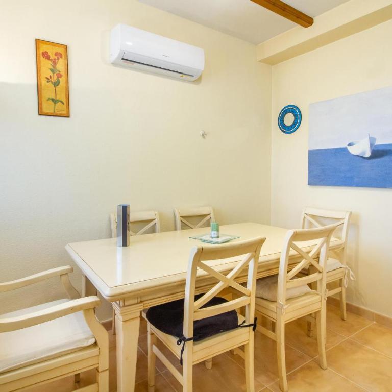 Lovely Home With Swimming Pool - Casa de vacaciones de 2 dormitorios - 4