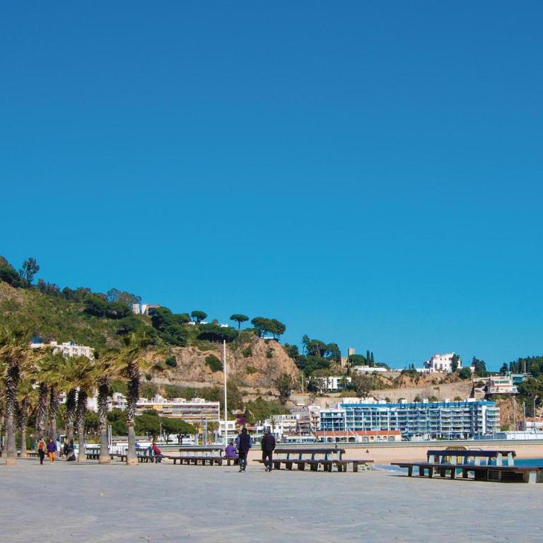 Cozy Apartment In Blanes With Wifi - Apartamento de 2 dormitorios - 12