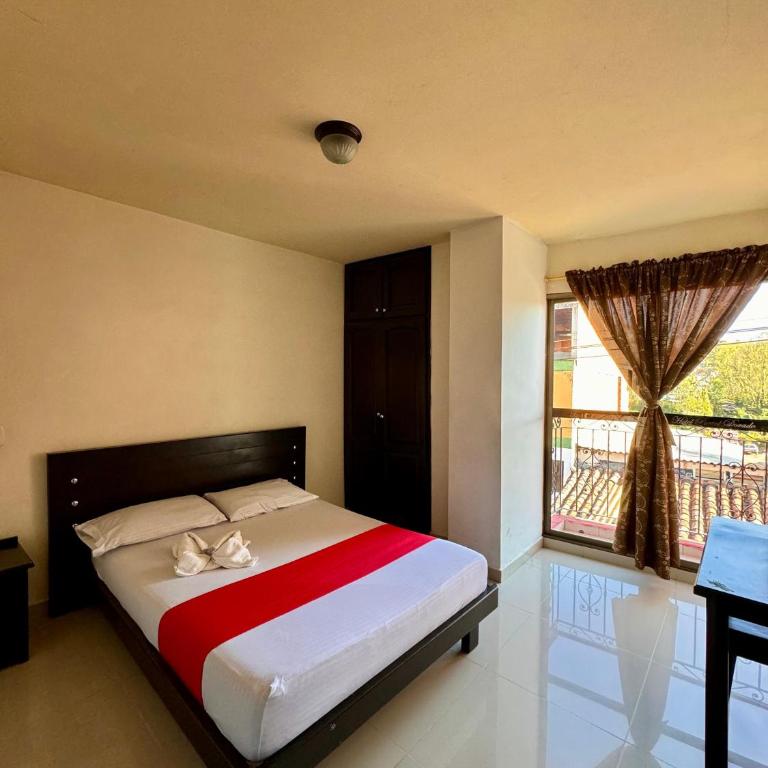 Hotel Portal Dorado - Habitación Doble Deluxe con bañera - 6