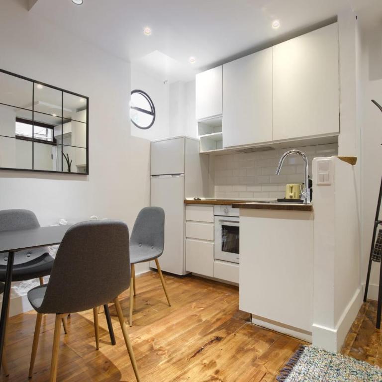 Espectaculares apartamentos centro Madrid - Two-Bedroom Apartment - 3
