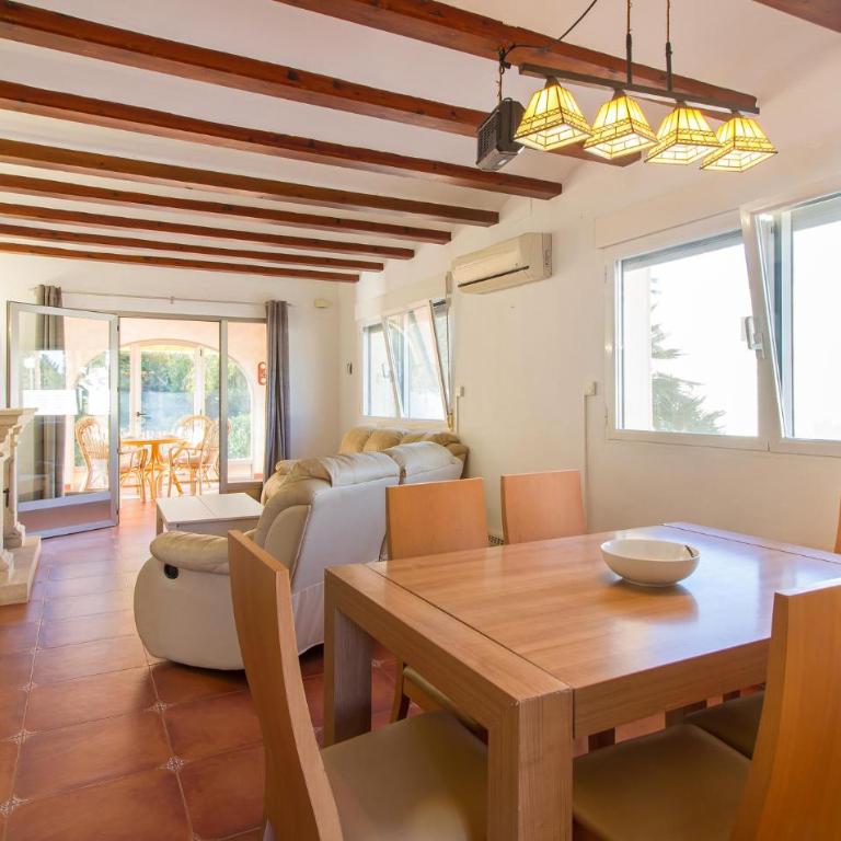 Beautiful Home In Dénia - Casa Vacacional de 3 dormitorios - 9